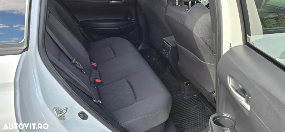 Toyota Corolla Cross 2.0 VVT-i 4x4 Team Deutschland - 15
