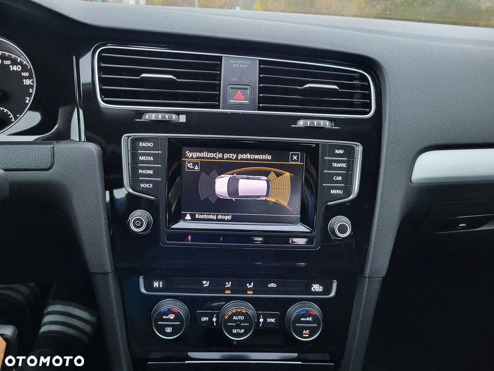 Volkswagen Golf 1.2 TSI BlueMotion Technology Cup - 11