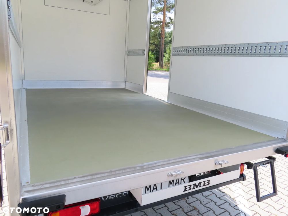 Iveco DAILY 35C16 3.0 HPI Chłodnia 7 E.Palet 3710 mm Dł. WZMACNIANY Agregat Thermo King 0*C Boczne Drzwi Zabudowy DMC 3500 DUŻA Ładowność 1160 Kg Nowe OPONY + Serwis W ASO IVECO Virtual Cockpit Carplay / Android Auto Stan Jak Nowy GWARANCJA Gotowy I Dostępny Polecam - 23