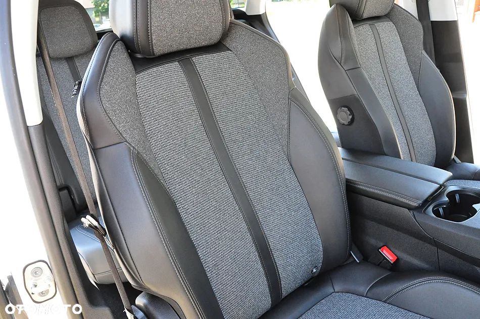 Peugeot 3008 BlueHDi 130 Stop & Start Allure Business-Paket - 18