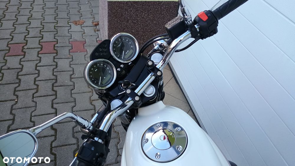 Moto Guzzi V7 - 10