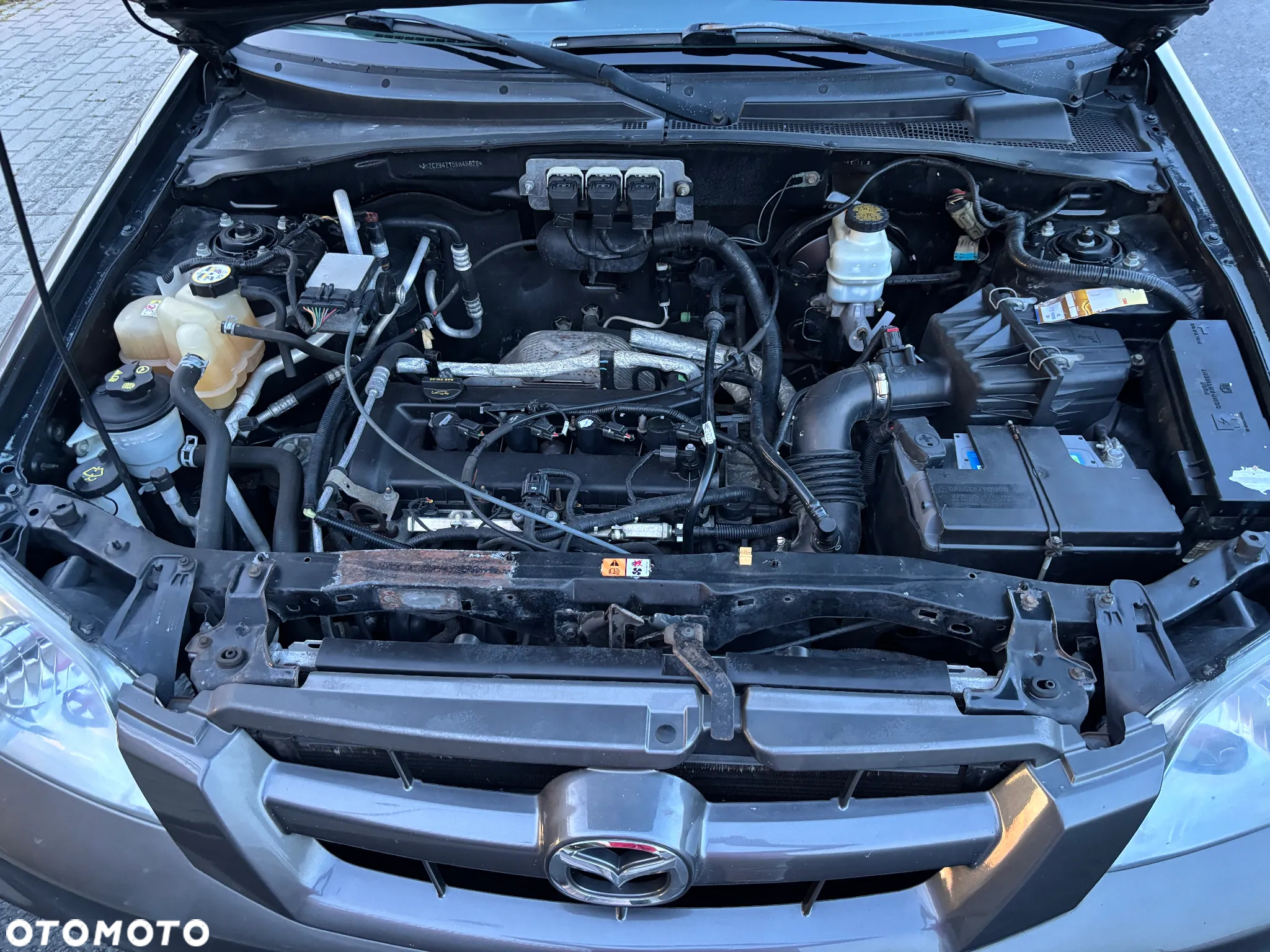 Mazda Tribute 2.3 Comfort - 31