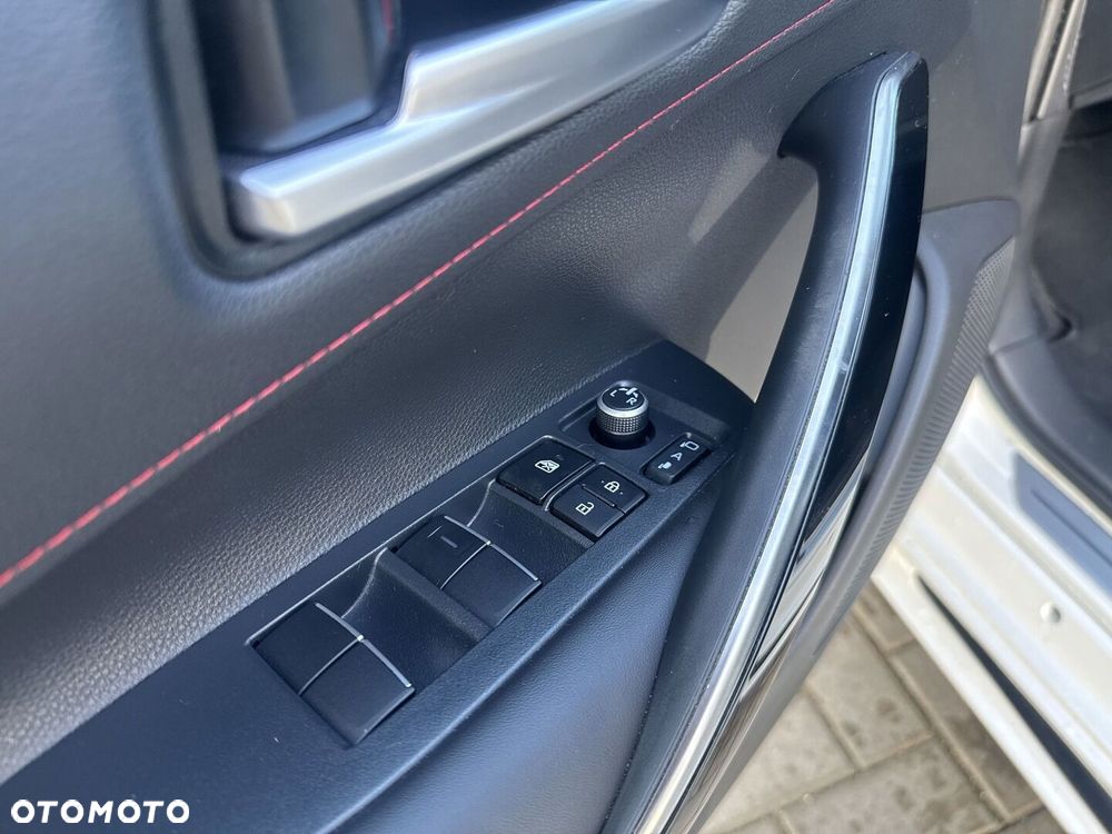 Toyota Corolla 1.8 Hybrid GR Sport Dynamic - 17
