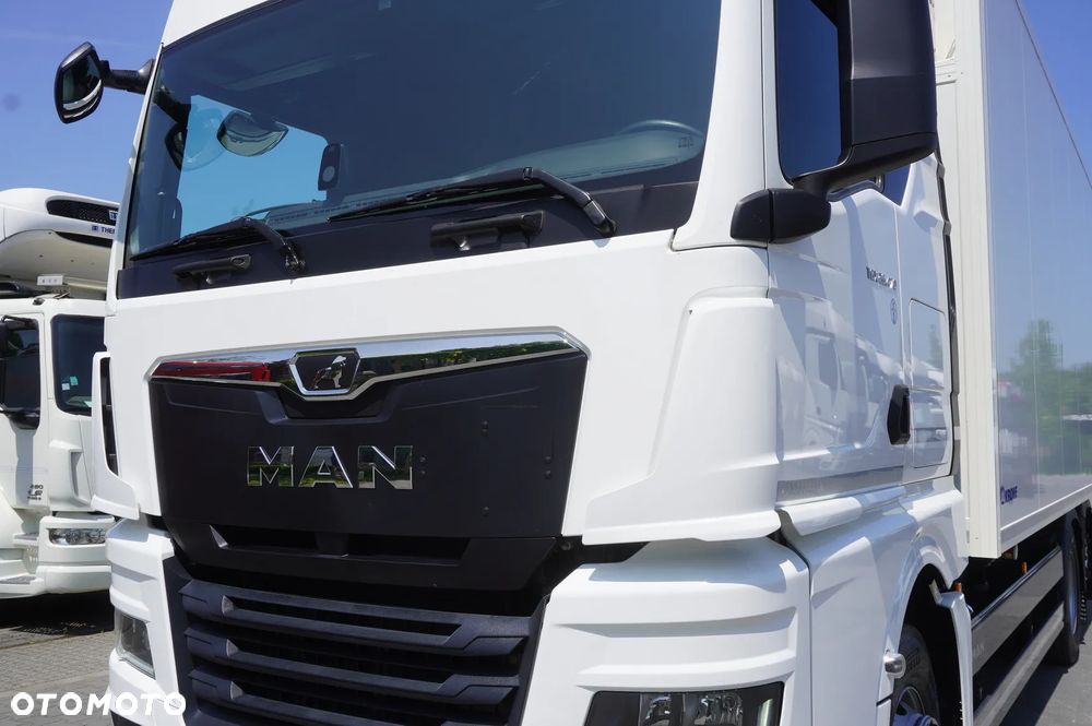MAN TGX 26.470 / 2022 / Chłodnia Krone 40 EPAL Multitemperatura Dopplestock / Carrier Supra 950 MT - 9