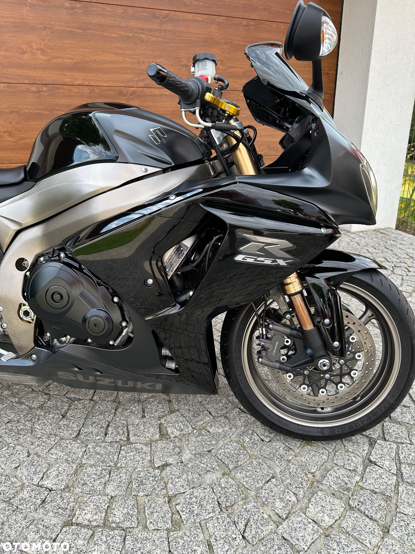 Suzuki GSX-R - 6