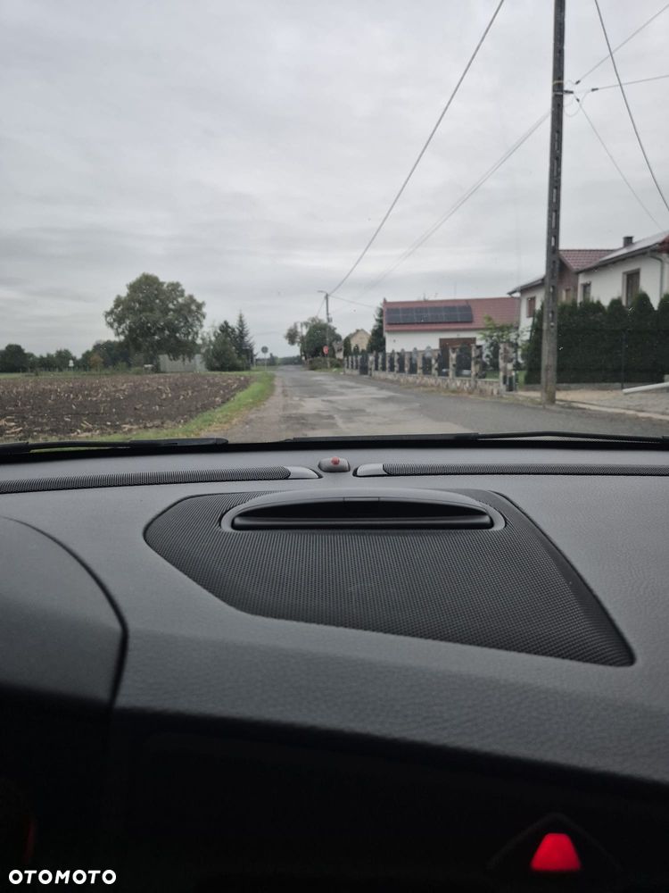 Volvo S60 2.4D5 Rubin - 10