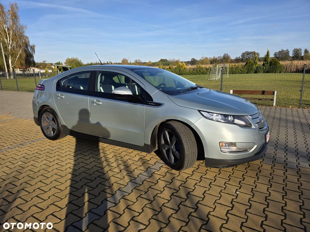 Chevrolet Volt Exclusive - 4