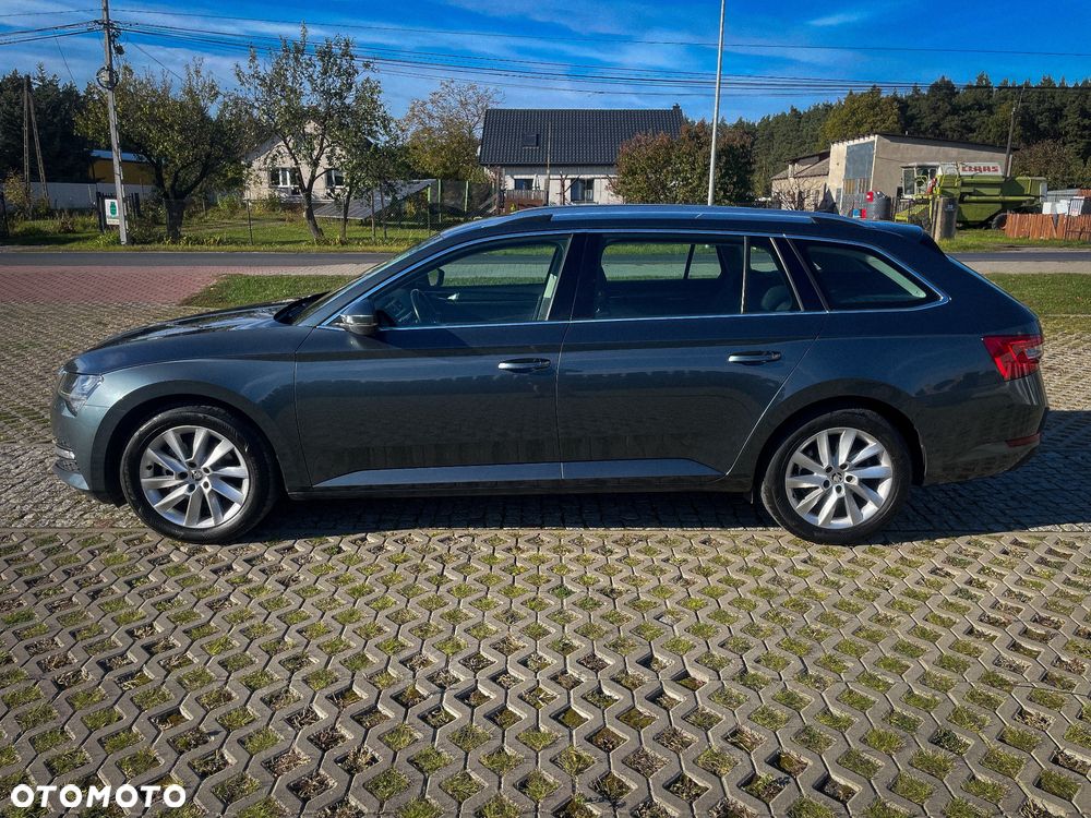Skoda Superb 2021 photo 5
