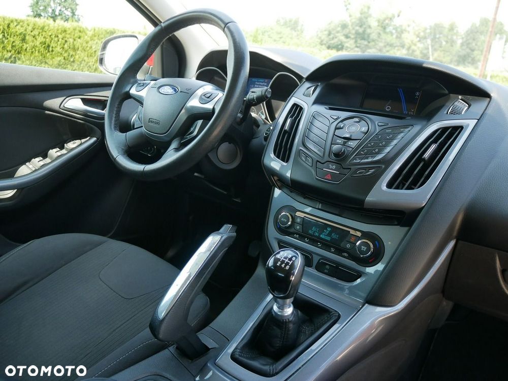 Ford Focus 1.6 TDCi DPF Titanium - 19