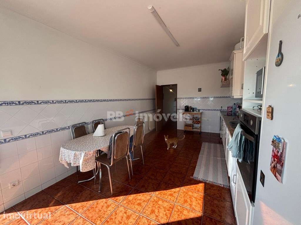Apartamento T2 c/ Varanda e Sótão em Fazendas de Almeirim - Confort... - Grande imagem: 5/13