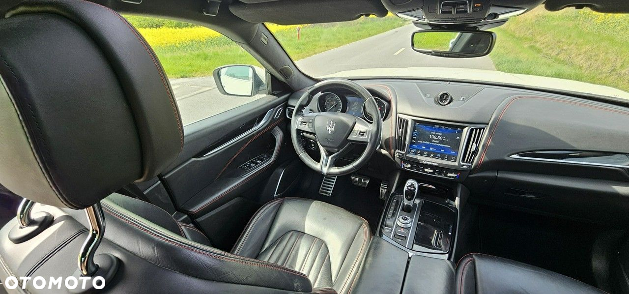 Maserati Levante - 17
