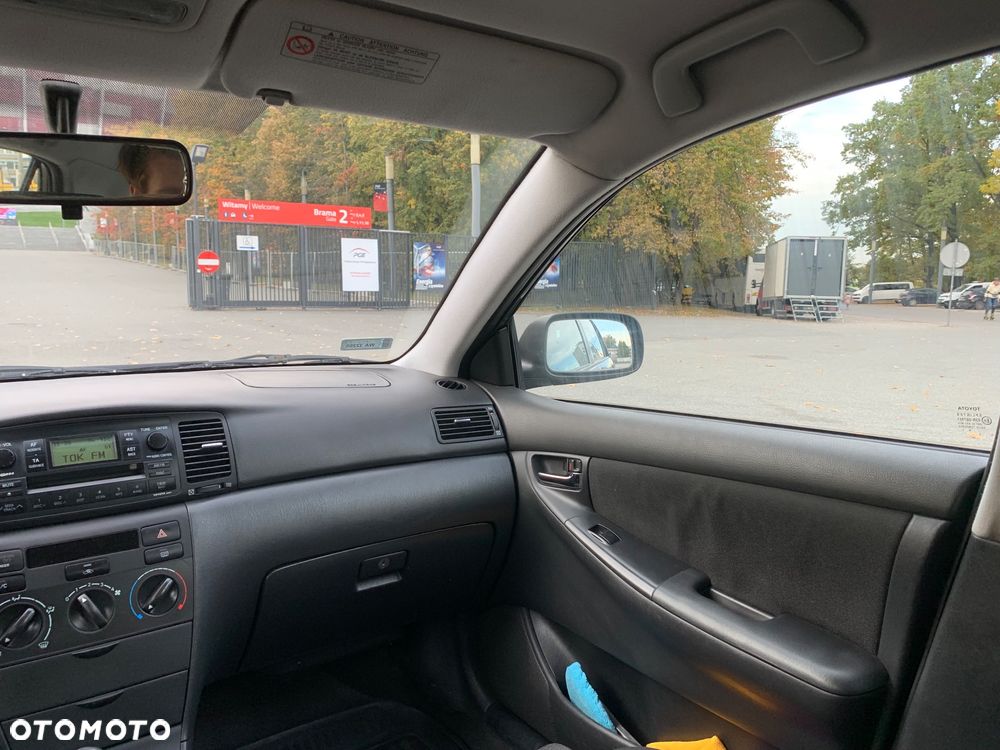 Toyota Corolla 1.6 VVT-i Luna - 9