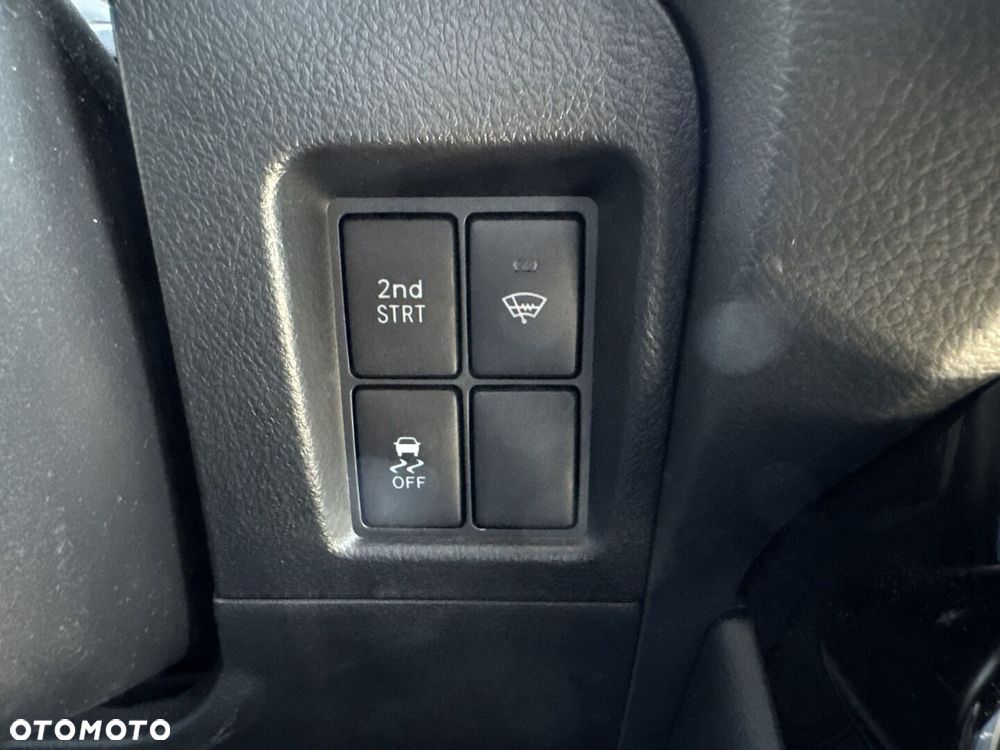 Toyota Land Cruiser - 23