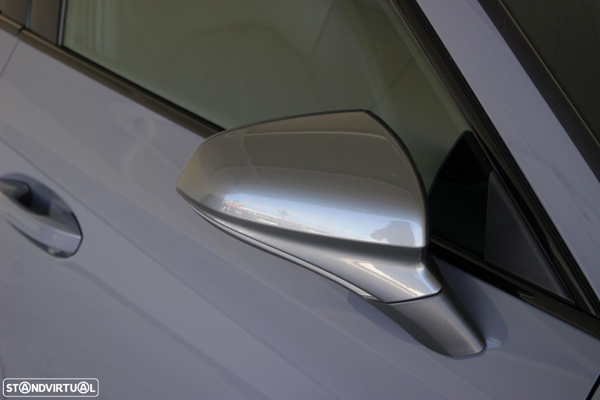 Cupra Leon 1.5 eTSI MID DSG - 4