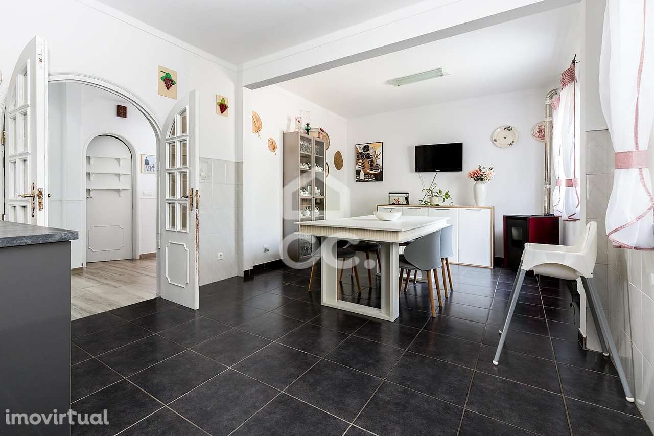 Moradia T3 Térrea Bifamiliar c/ Quintal e Garagem | Pites, Bacelo, Évo - Grande imagem: 5/43