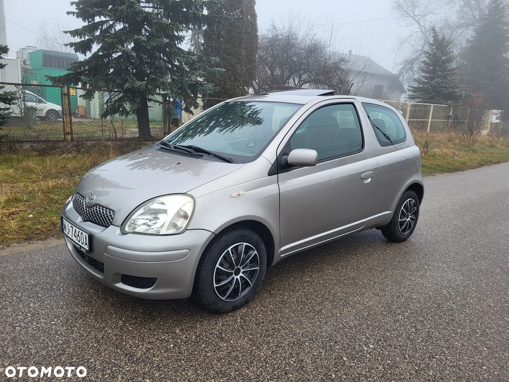 Toyota Yaris 1.4 D-4D Sol - 1