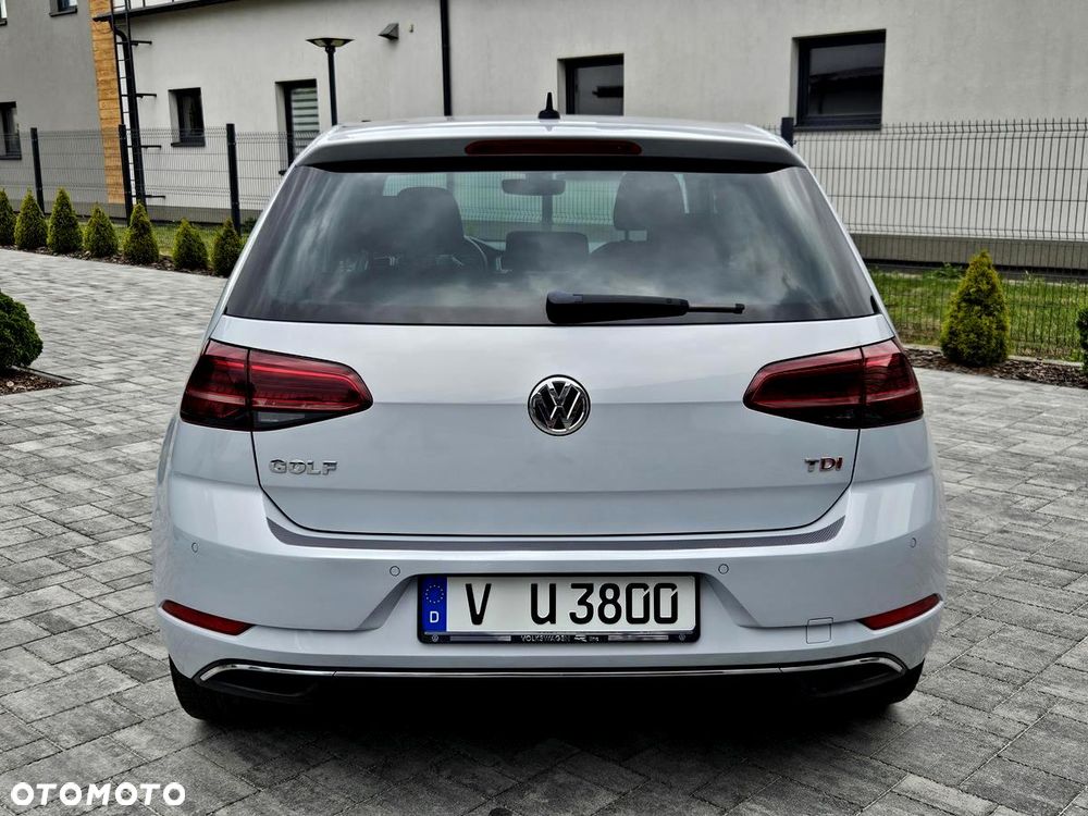 Volkswagen Golf 1.6 TDI SCR Comfortline - 10