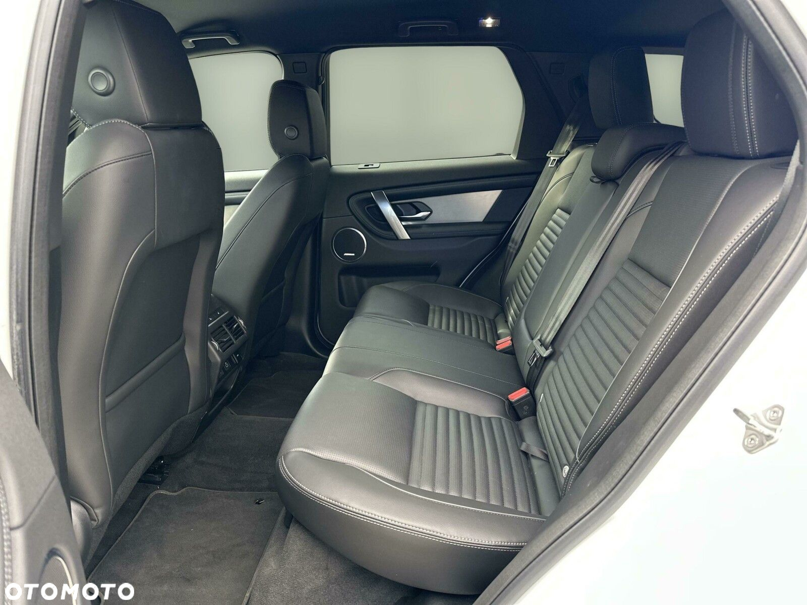 Land Rover Discovery Sport - 13