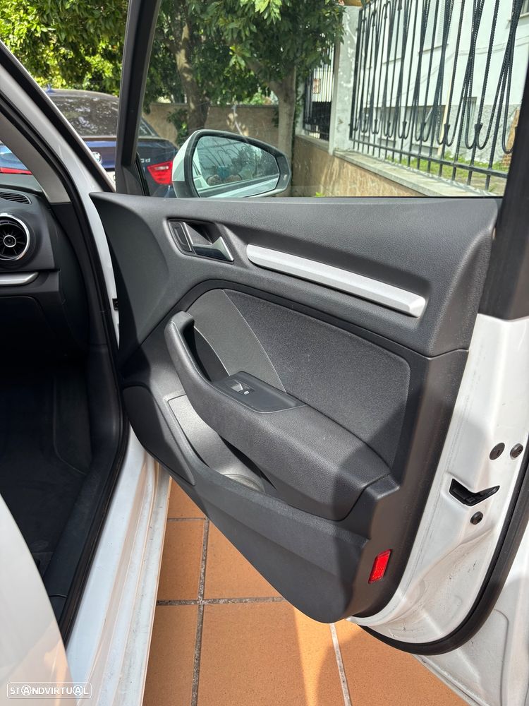 Audi A3 Sportback 2.0 TDI Attraction - 10