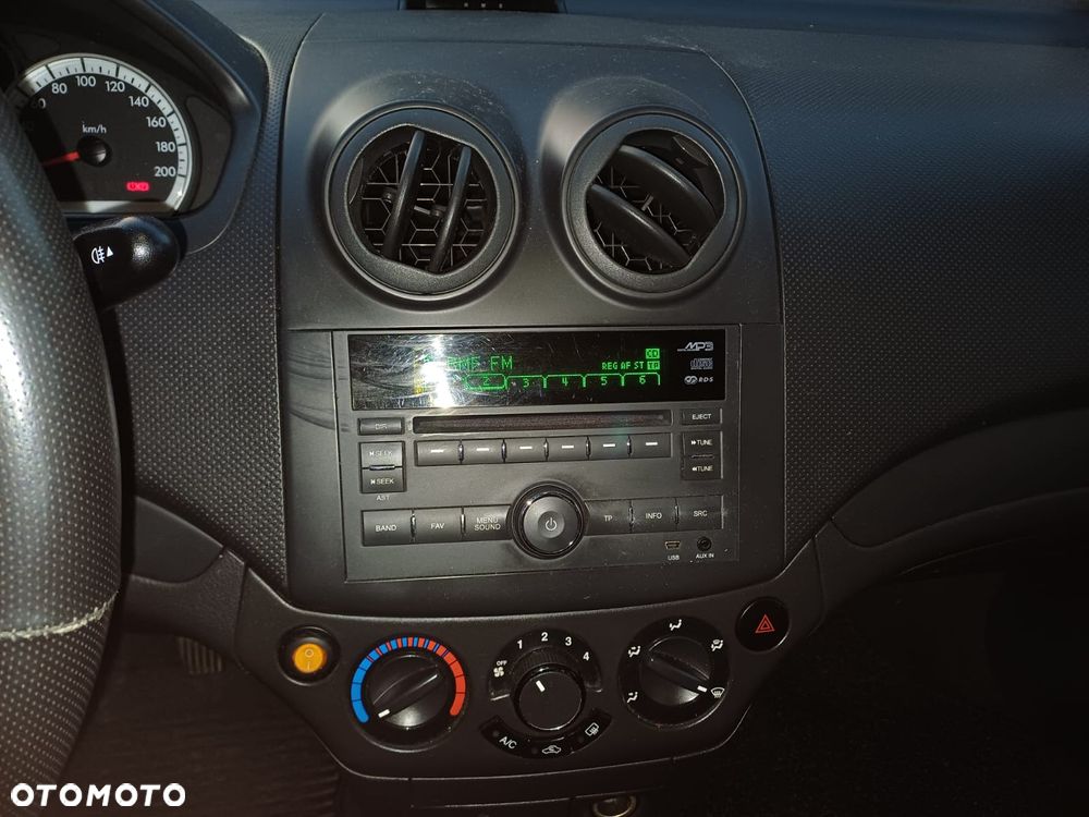 Chevrolet Aveo 1.2 16V Base+ / Classic+ - 9