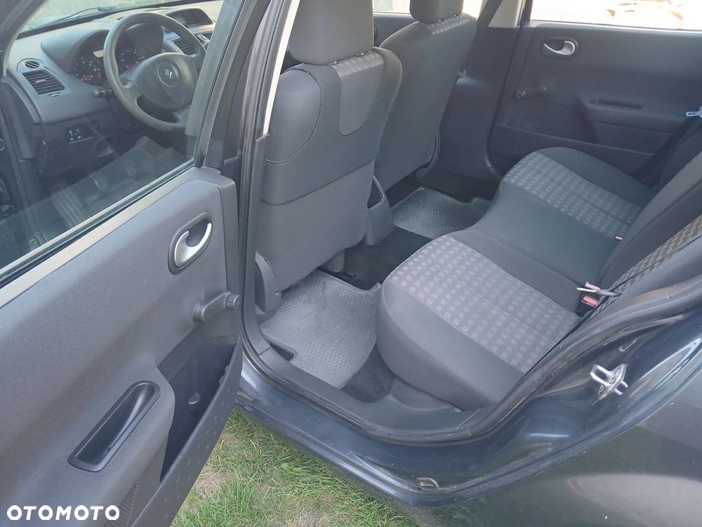 Renault Megane 1.6 16V Authentique - 8