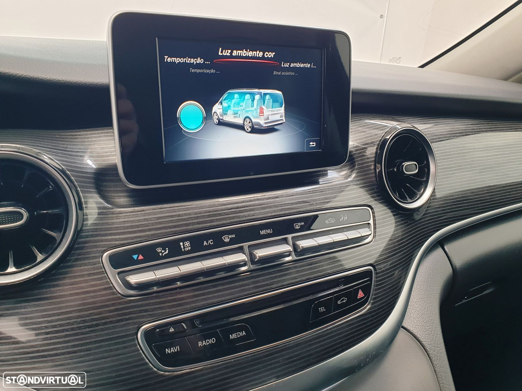 Mercedes-Benz V 300 d Longo Avantgarde - 24