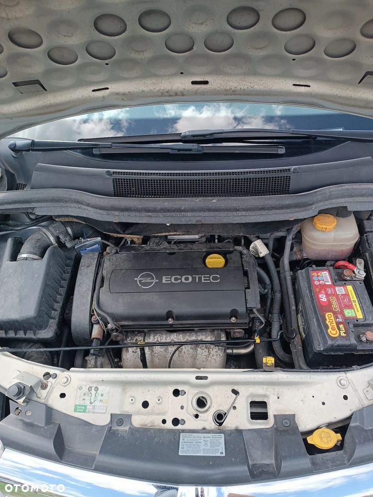 Opel Zafira 1.8 Sport - 15