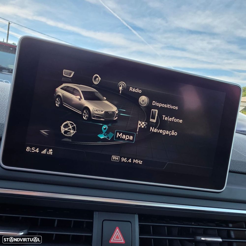 Audi A4 Avant 2.0 TDI Design - 29