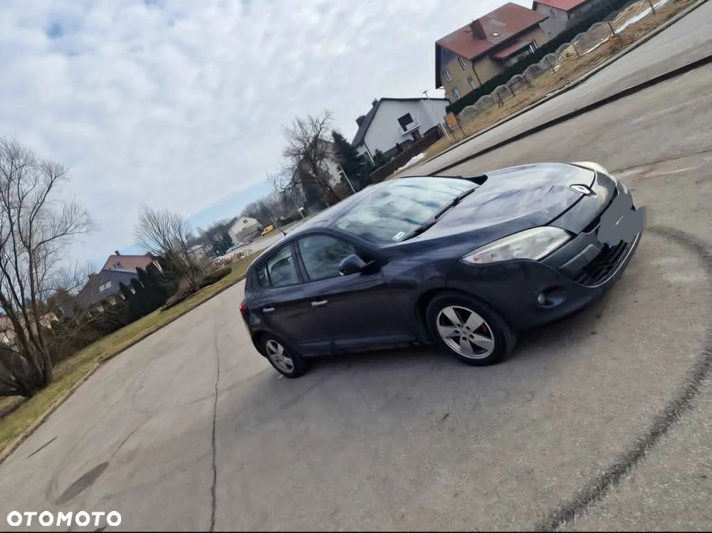 Renault Megane 2.0 140 CVT Luxe - 10