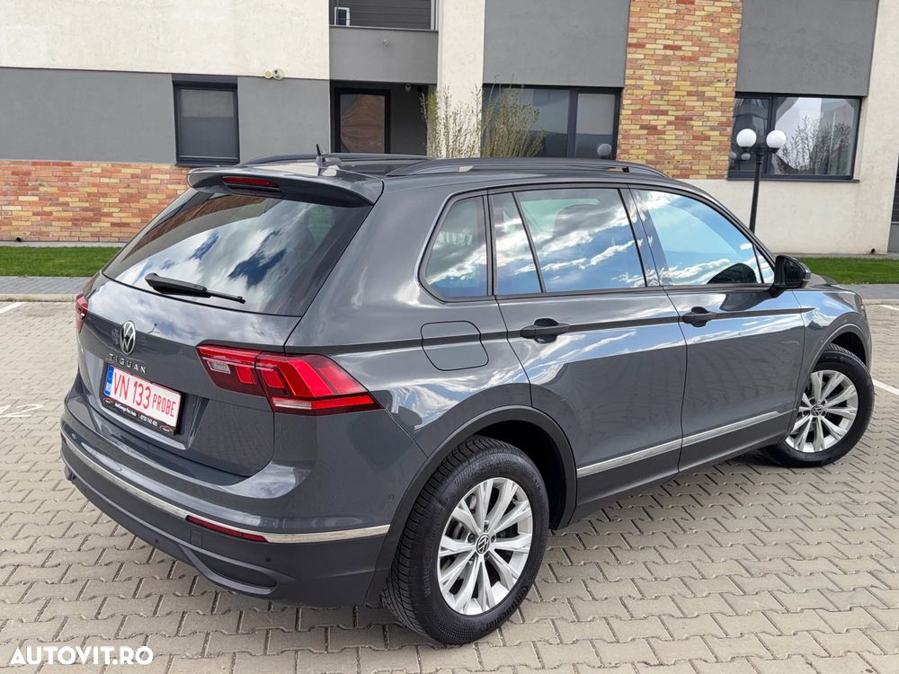 Volkswagen Tiguan - 15