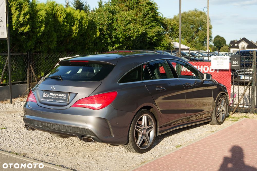 Mercedes-Benz CLA 180 7G-DCT AMG Line - 32