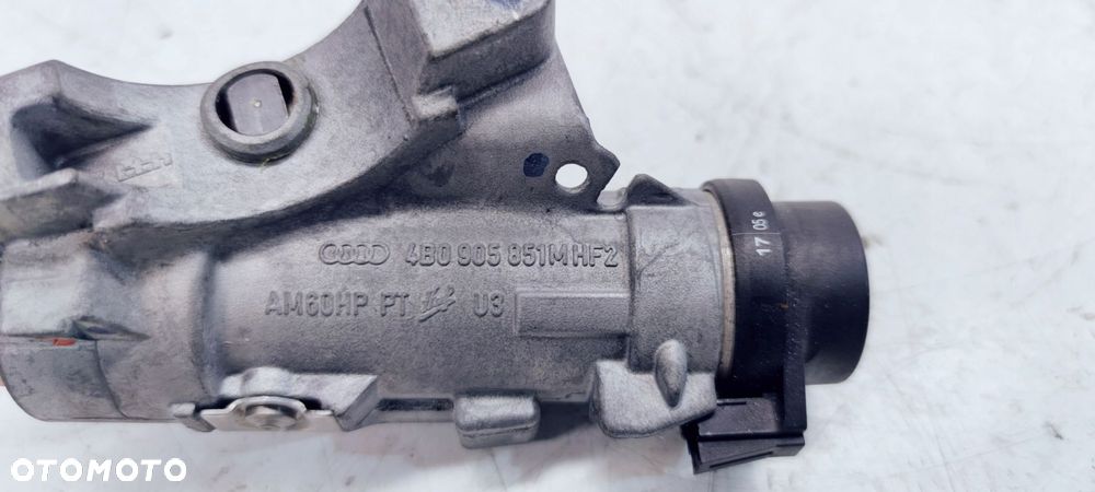 STACYJKA Z KLUCZYKIEM AUDI A4 B7 AUTOM 4B0905851M - 2