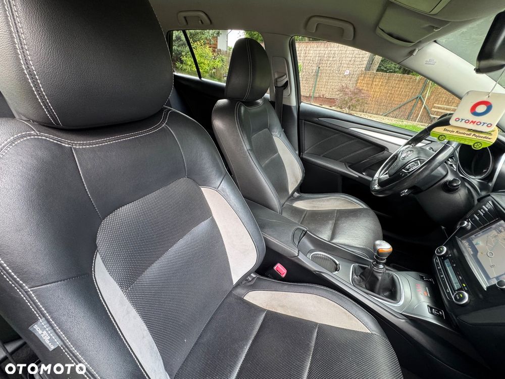 Toyota Avensis 2.0 D-4D Prestige - 26