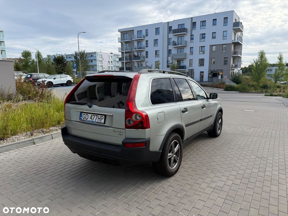 Volvo XC 90 2.5T - 4