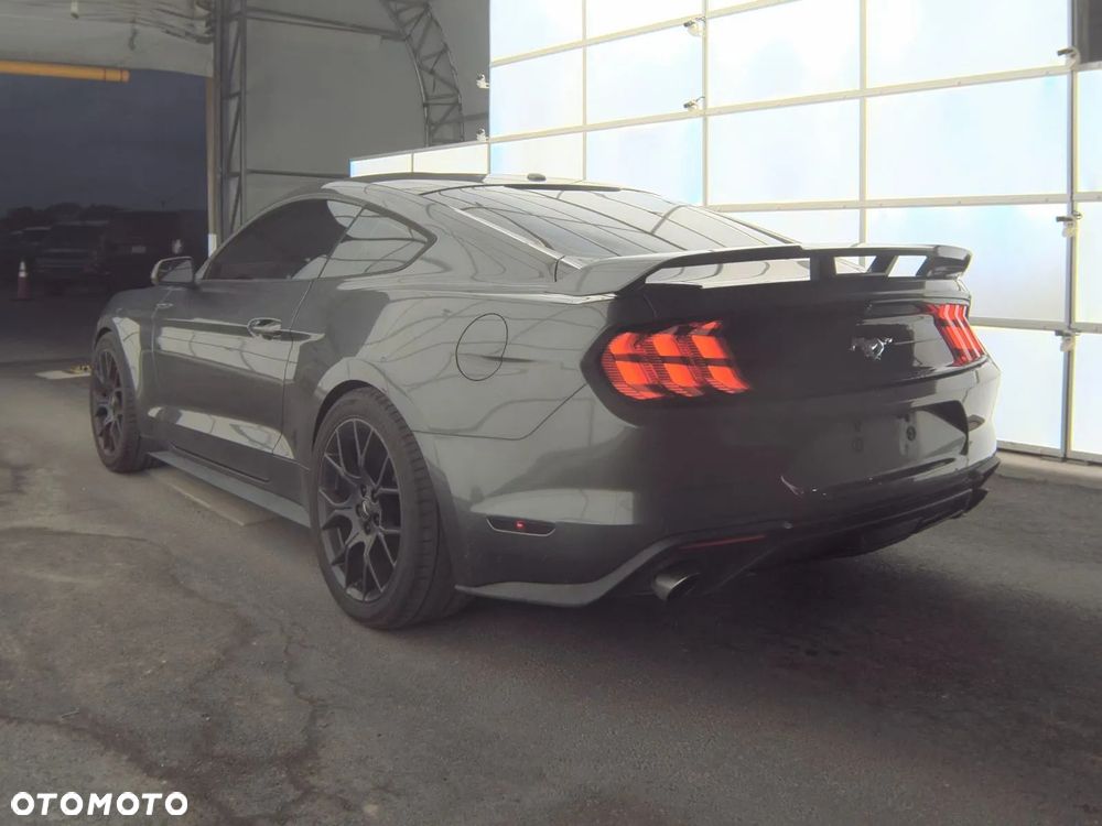 Ford Mustang 2.3 EcoBoost - 5