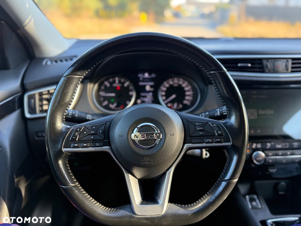 Nissan Qashqai 1.6 dCi Xtronic TEKNA+ - 18