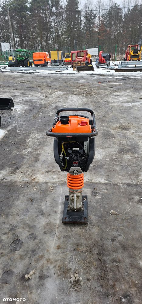 Zagęszczarka stopowa skoczek Bomag BT60 - 3