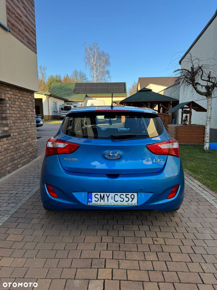 Hyundai i30 1.6 CRDI Intro Edition - 10