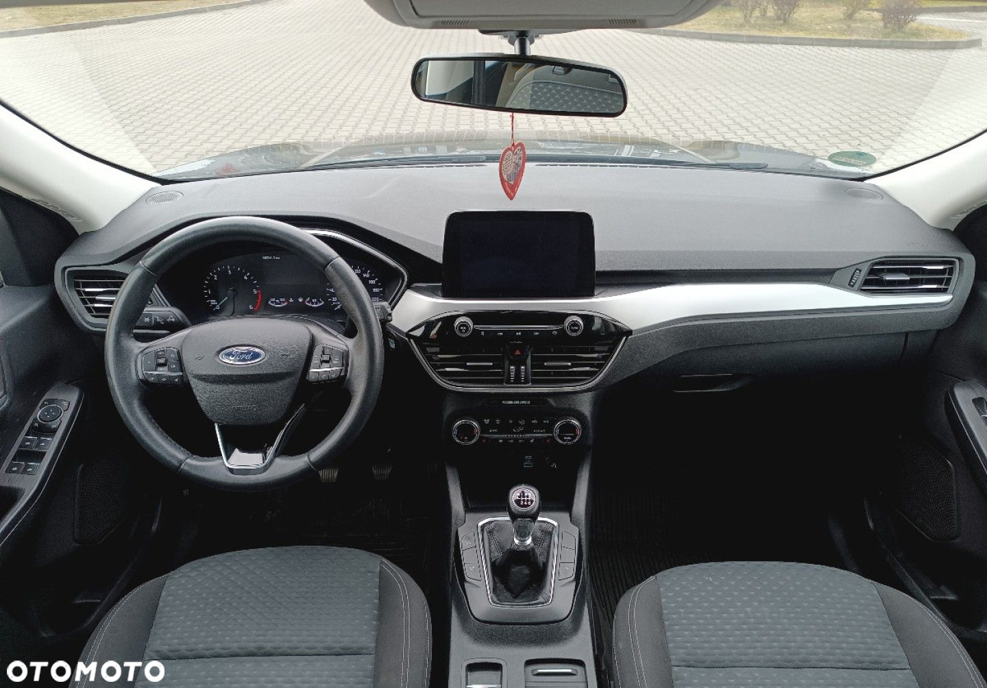Ford Kuga - 22