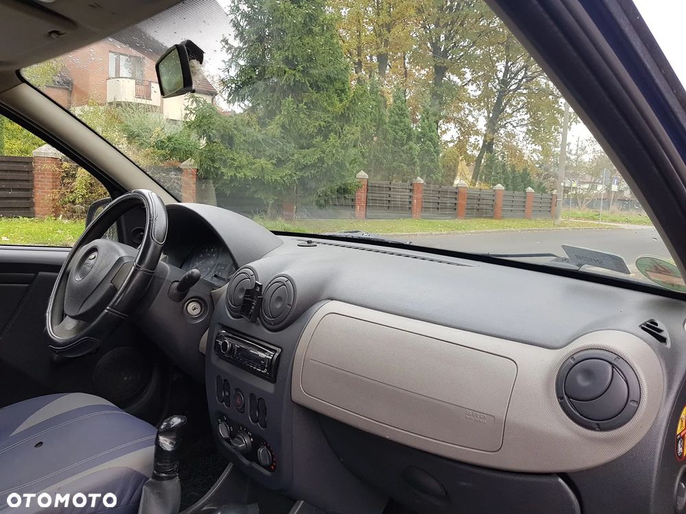 Dacia Sandero - 5