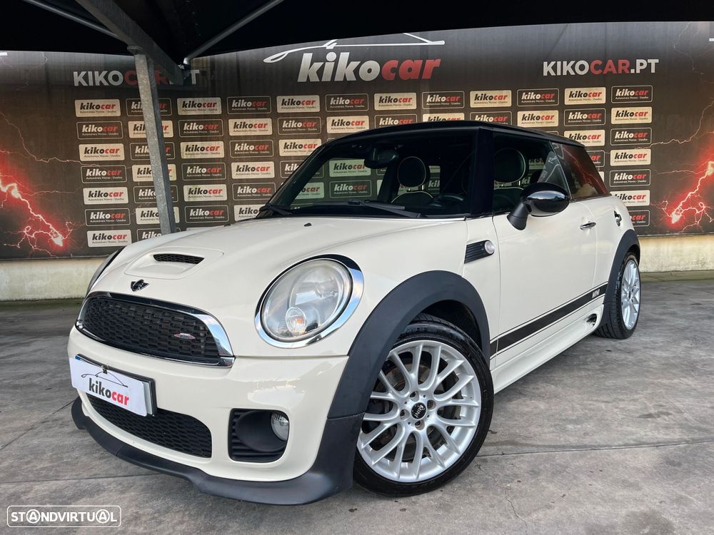 MINI 3 Portas Cooper D - 1