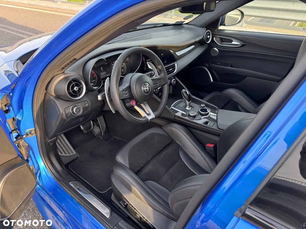 Alfa Romeo Giulia 2.9 Bi Turbo V6 Quadrifoglio - 10