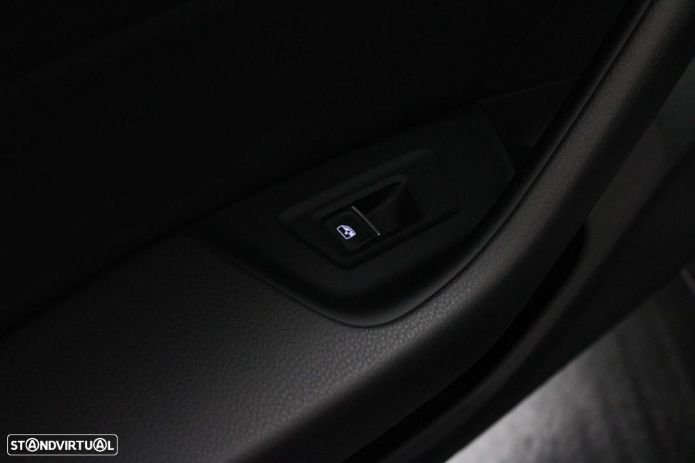 VW Arteon 2.0 TDI Elegance DSG - 42