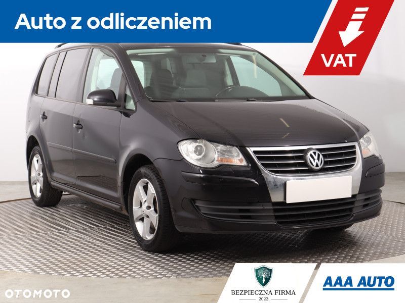 Volkswagen Touran - 1