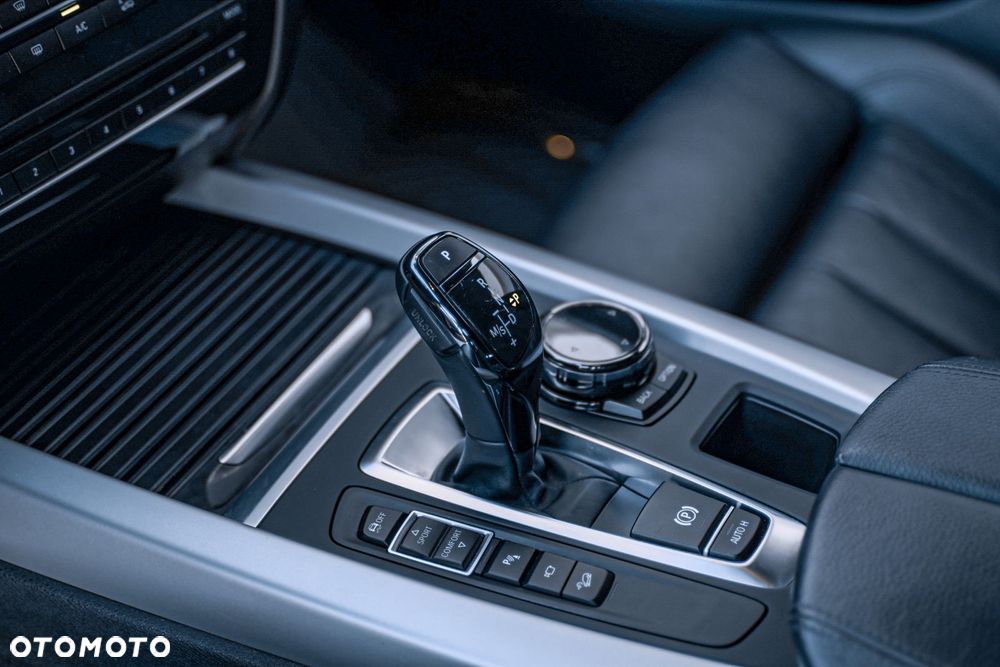 BMW X5 xDrive30d Sport-Aut - 16