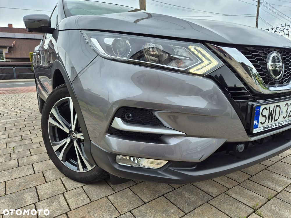 Nissan Qashqai 1.3 DIG-T N-Connecta - 30