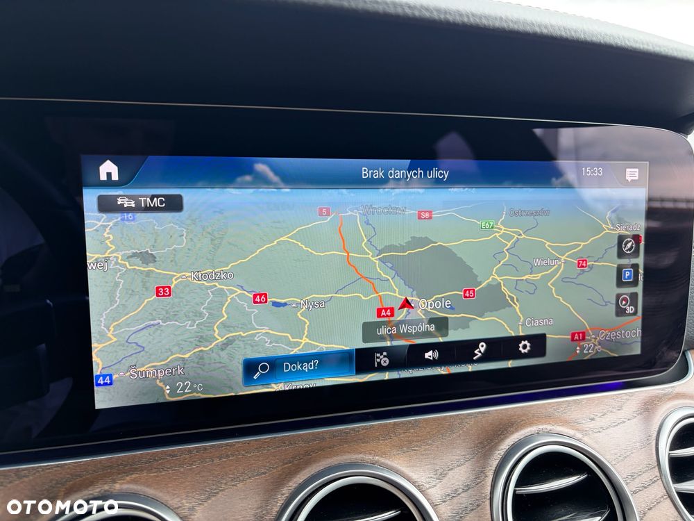 Mercedes-Benz Klasa E 220 d 4-Matic Exclusive - 29