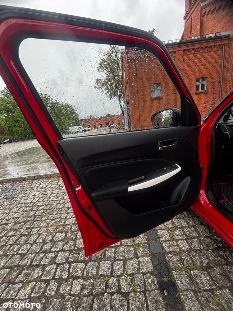 Suzuki Swift 1.2 Premium Plus - 17