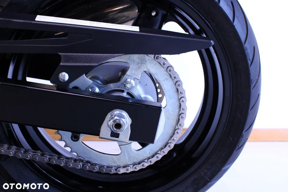 Suzuki GSX - 30