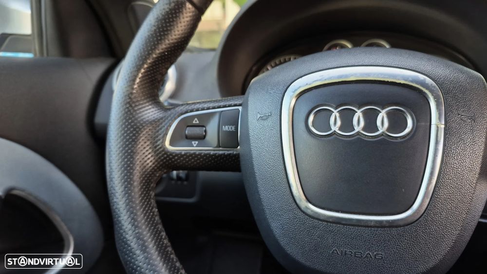 Audi A3 Cabrio 1.6 TDi S-line - 22